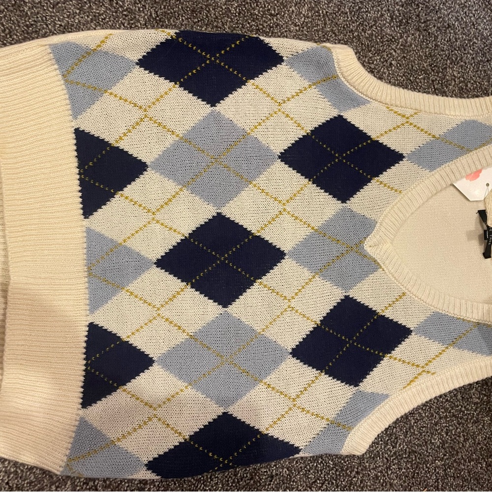Argyle Knit Sweater Vest in Cream and Blue